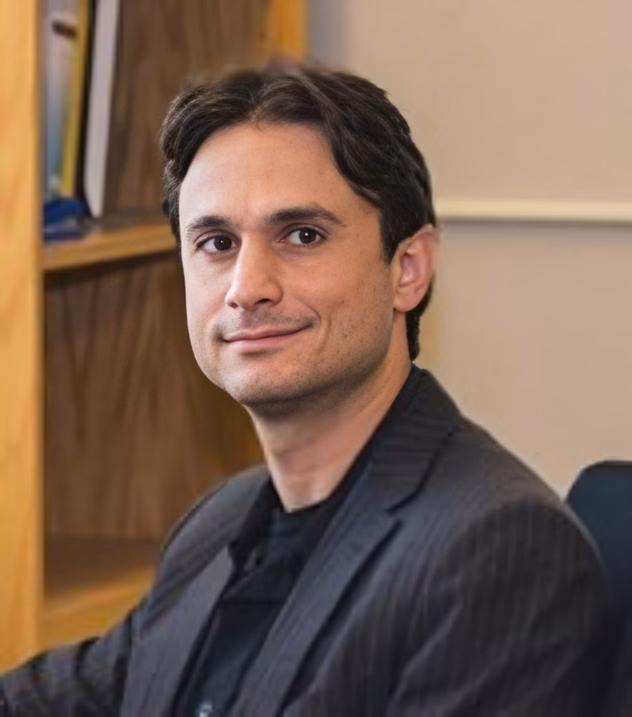 Dr. Henry Medeiros